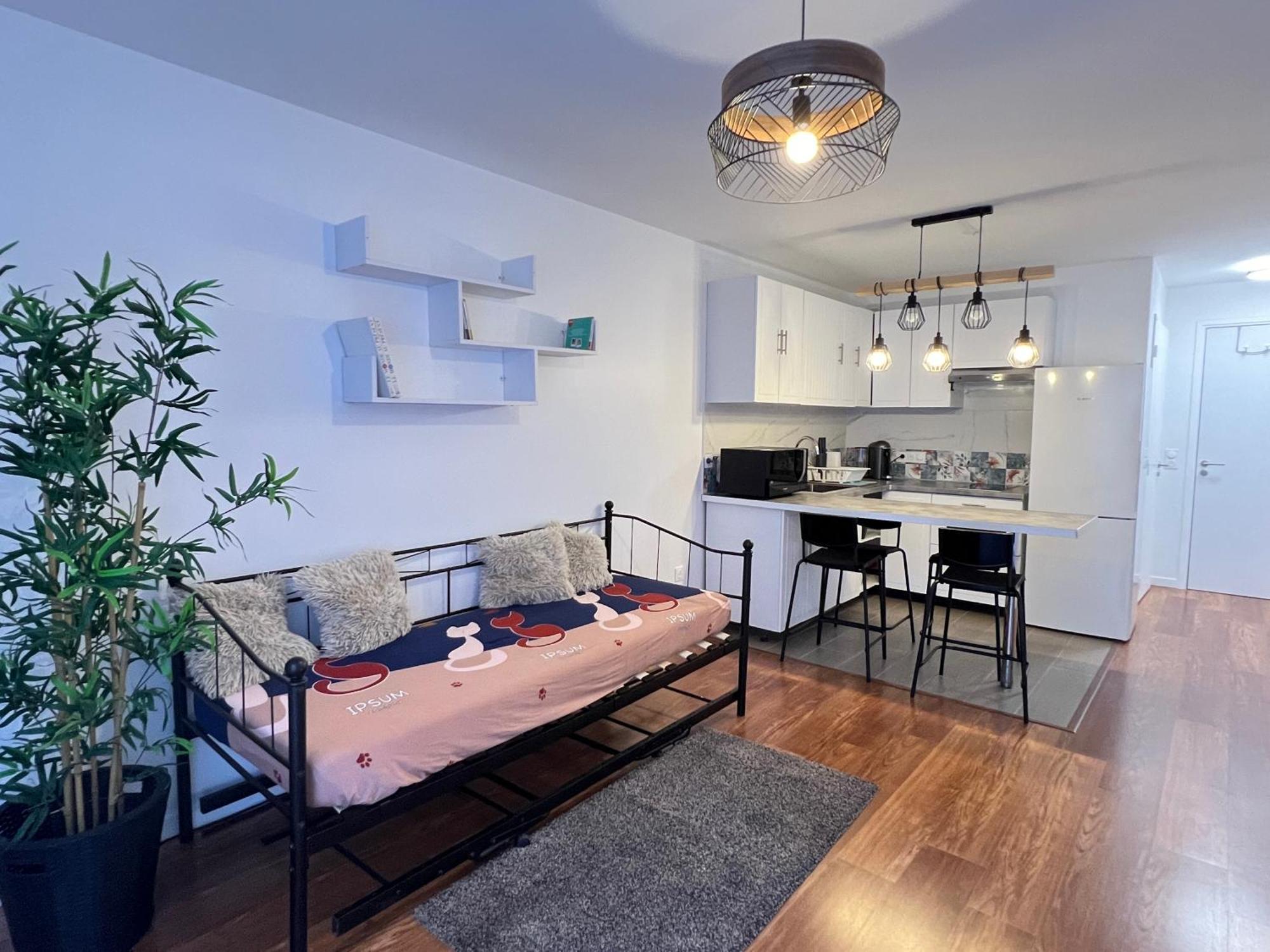 W&L Paris Apartment 68M - 3 Min Metro 4 - A Paris Centre 15Min Баньє Екстер'єр фото